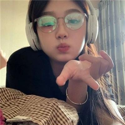 丑小鸭的天鹅湖